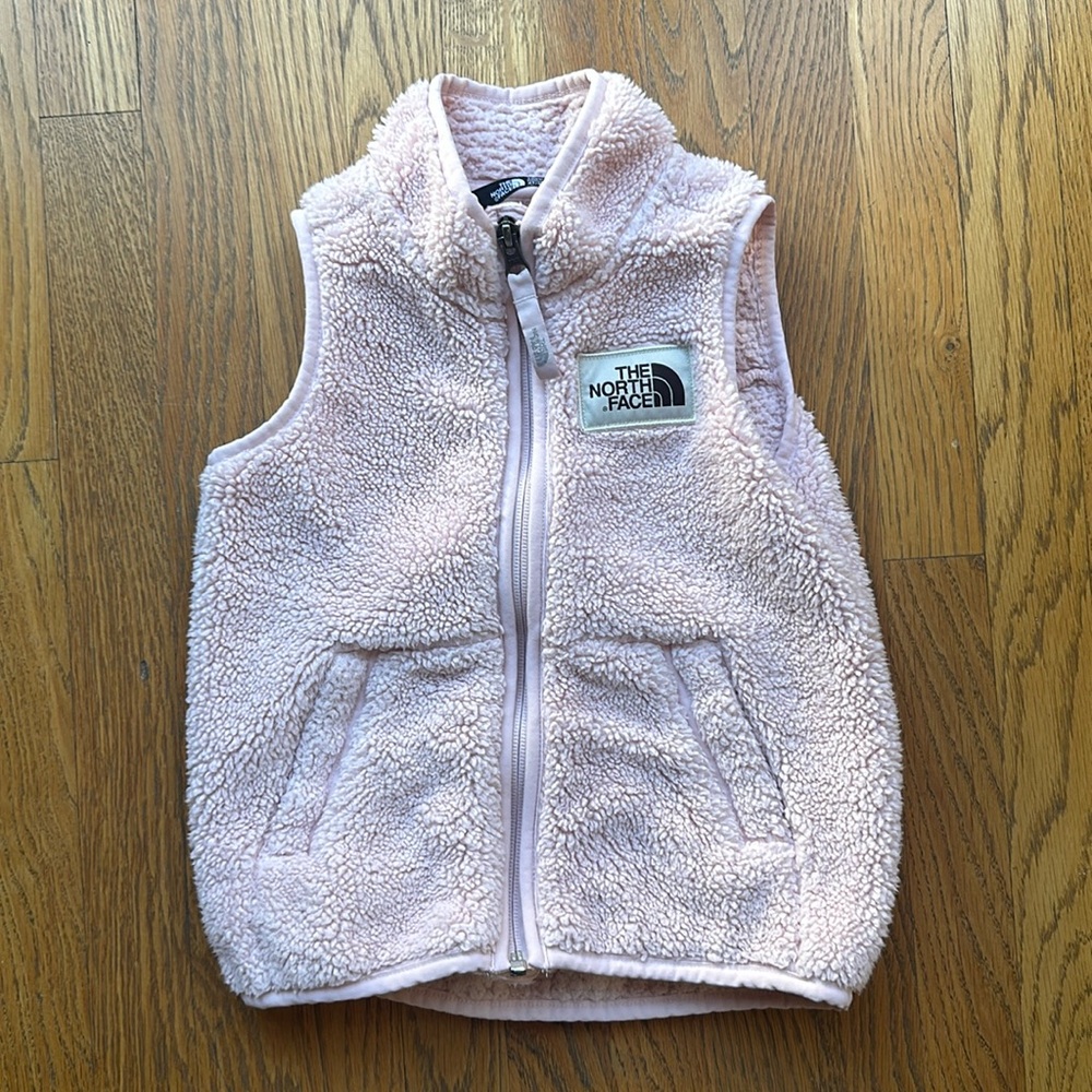 North Face soft Sherpa vest 4T
